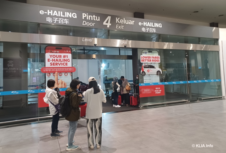 GRAB and Other e-Hailing Services Waiting Area at KLIA Terminal 2 (klia2)
