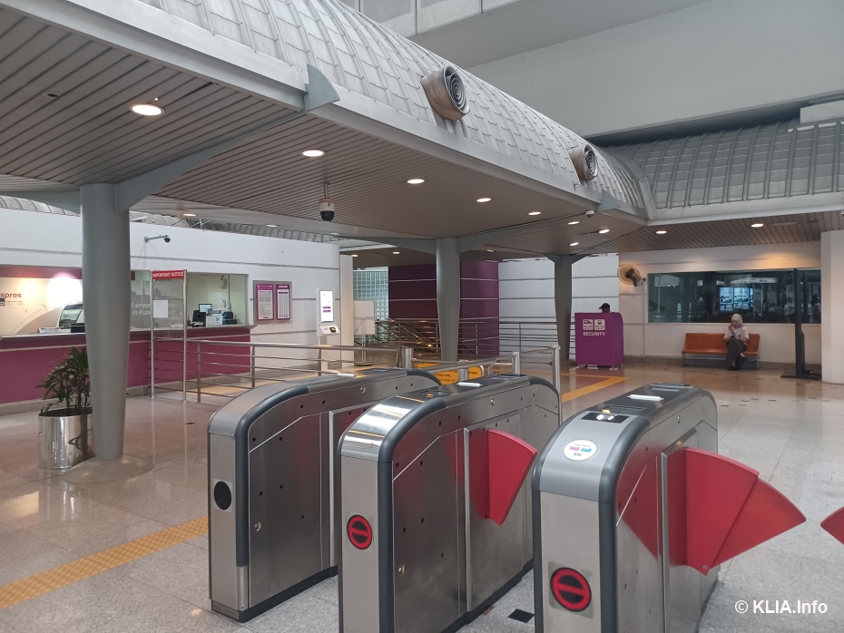 KLIA Ekpress / Transit Ticket Counter